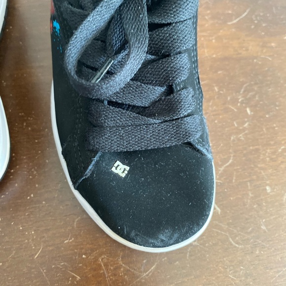 DC shoes excellent condition - Picture 5 of 13